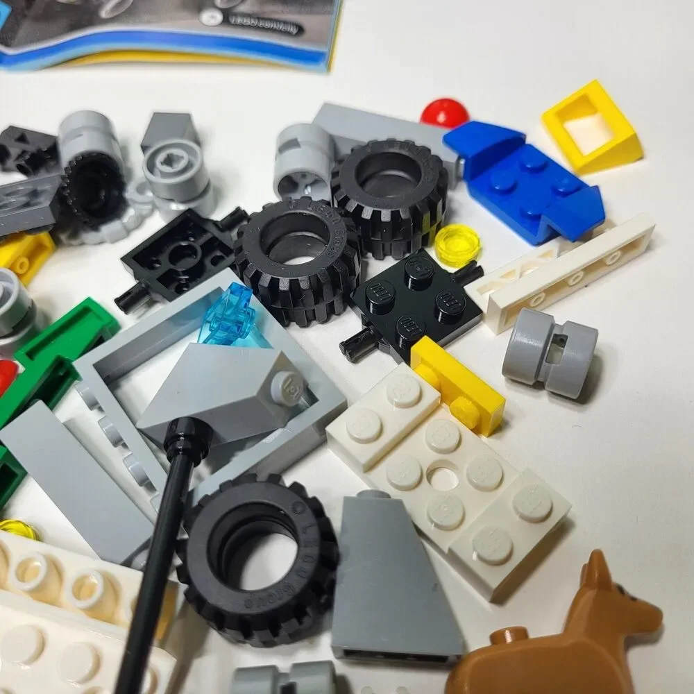 LEGO CITY: Police Starter Set 60136 Incomplete 2 Sets
